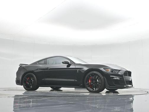 2022 Ford Shelby GT500 Base