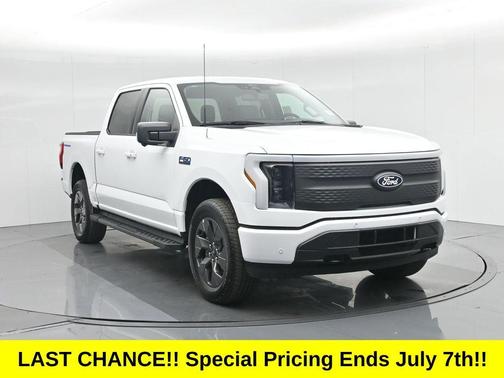 2025 Ford F-150 Lightning Flash
