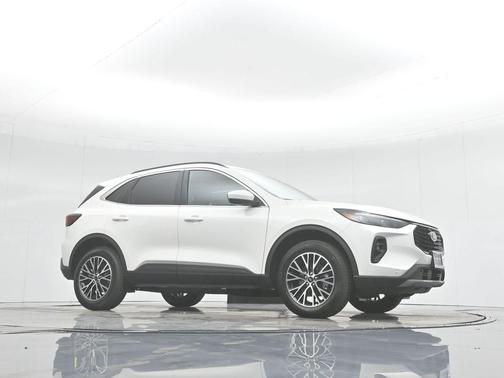 2025 Ford Escape PHEV