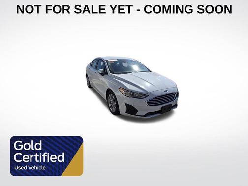 2020 Ford Fusion SE