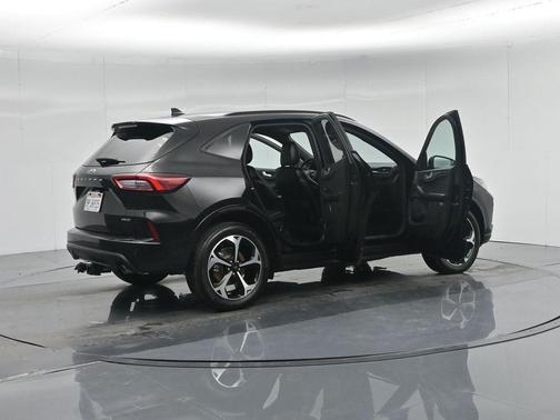 2024 Ford Escape ST-Line Elite