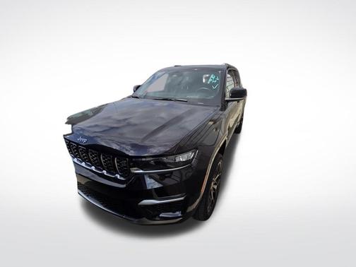 2023 Jeep Grand Cherokee Summit