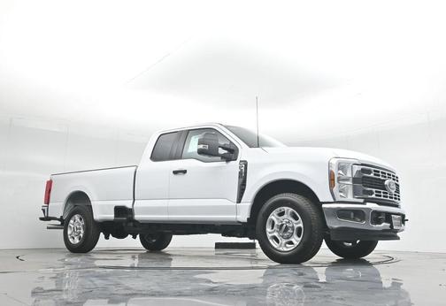 2026 Ford F-350 XLT