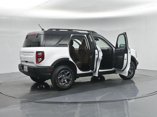 Oxford White 2022 Ford Bronco Sport Badlands