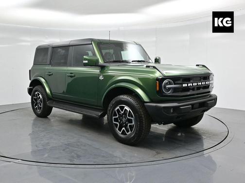 2025 Ford Bronco Outer Banks