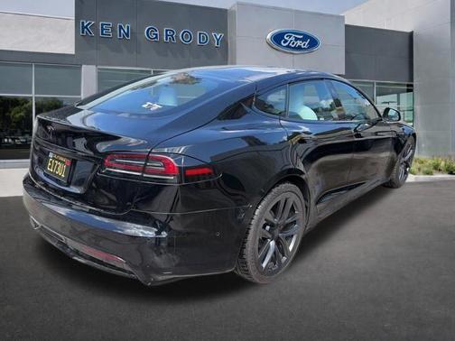 Black 2022 Tesla Model S Base
