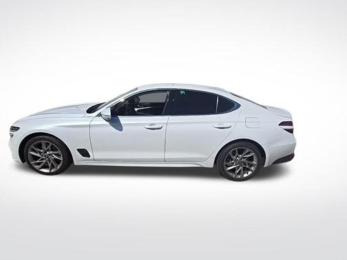 2022 Genesis G70 2.0T