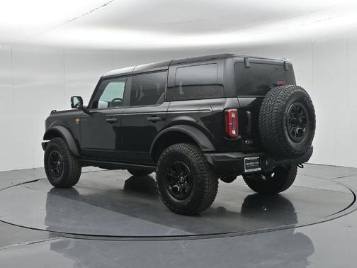 SHADOW BLACK 2025 Ford Bronco BADLANDS
