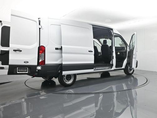 2026 Ford Transit-250 148 WB Medium Roof Cargo