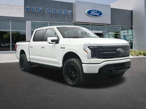 2023 Ford F-150 Lightning Platinum