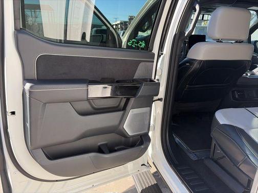 2023 Ford F-150 Lightning Platinum