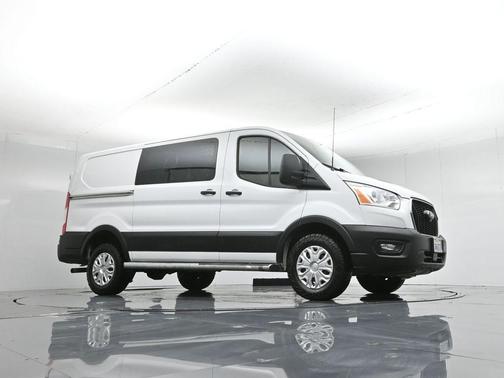 2022 Ford Transit-250 Base
