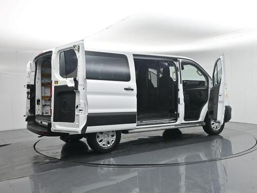 2022 Ford Transit-250 Base