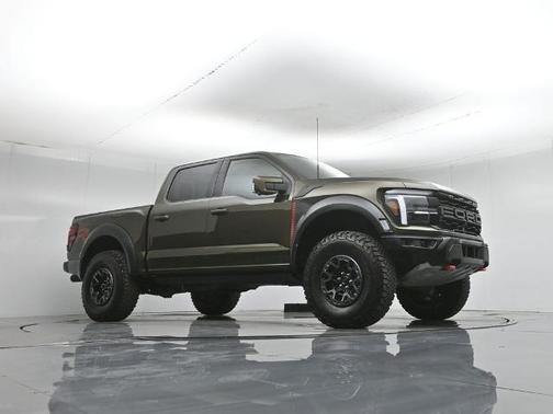 SHELTER GREEN 2025 Ford F-150 RAPTOR