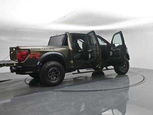 SHELTER GREEN 2025 Ford F-150 RAPTOR