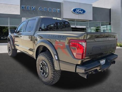 SHELTER GREEN 2025 Ford F-150 RAPTOR