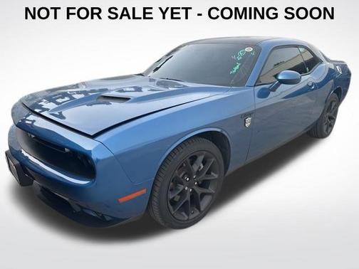 2022 Dodge Challenger SXT