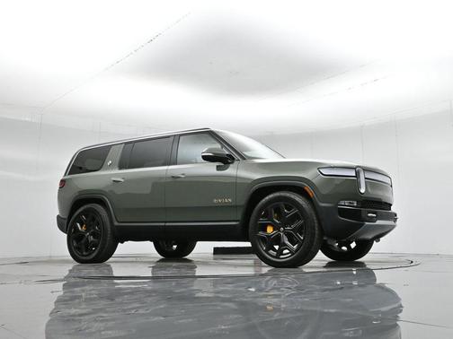2022 Rivian R1S Launch Edition