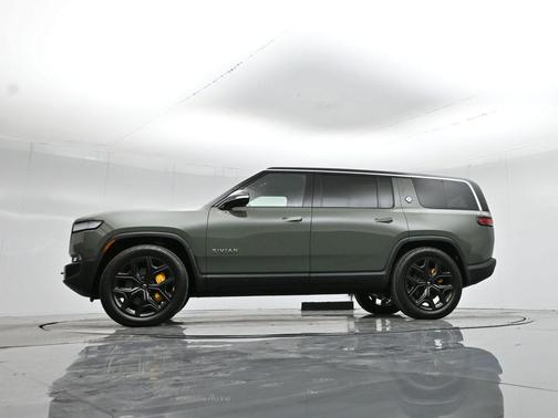 2022 Rivian R1S Launch Edition