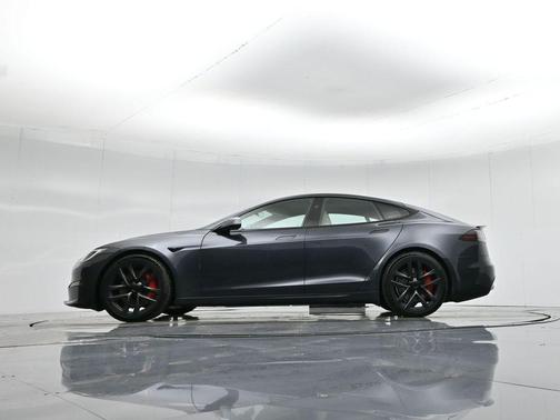 2023 Tesla Model S Plaid