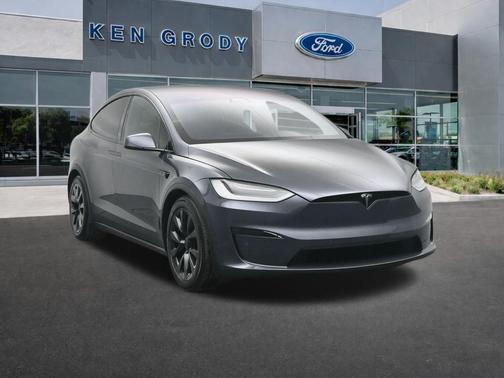 2023 Tesla Model X Standard Range