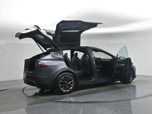 2023 Tesla Model X Standard Range