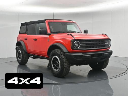 2022 Ford Bronco Base