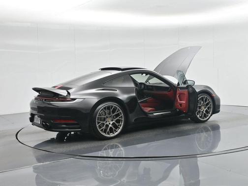 2023 Porsche 911 Carrera