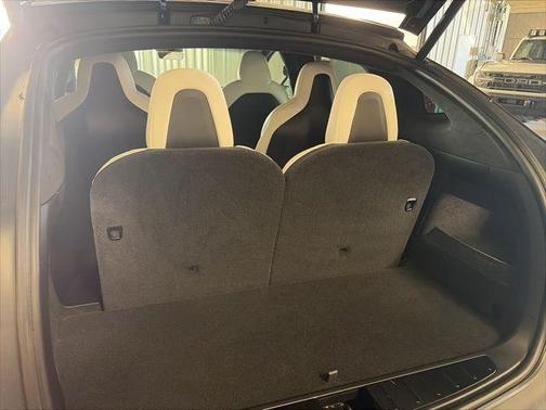 2023 Tesla Model X Base