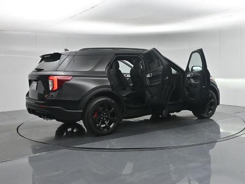 AGATE BLACK METALLIC 2023 Ford Explorer ST