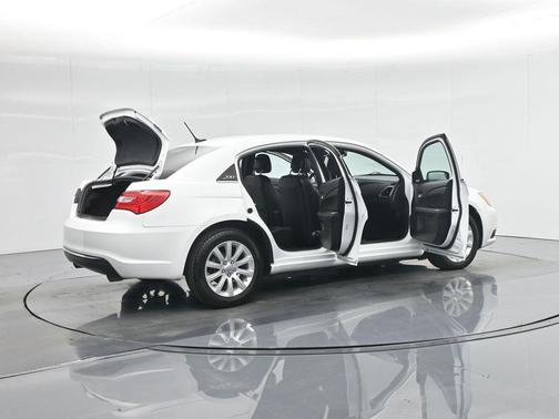 2014 Chrysler 200 Limited