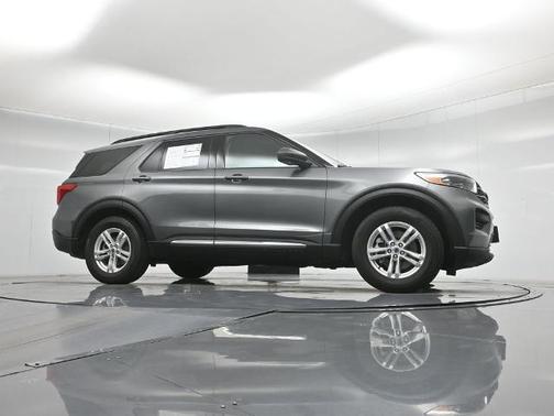 CARBONIZED GRAY METALLIC 2023 Ford Explorer XLT