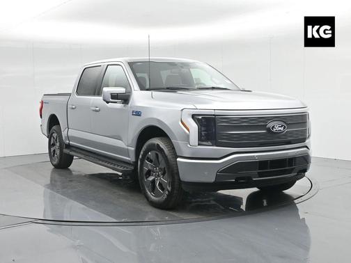 2025 Ford F-150 Lightning LARIAT