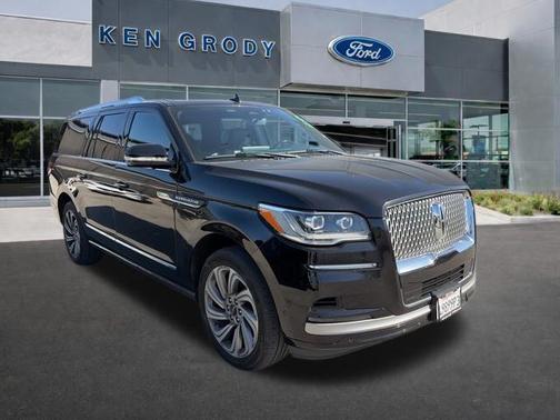 2022 Lincoln Navigator L Standard