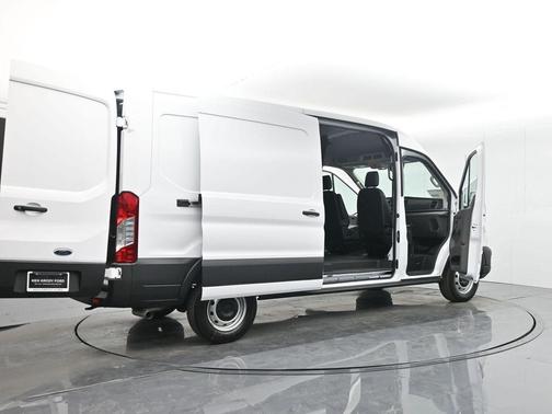 2025 Ford Transit-250 148 WB Medium Roof Cargo