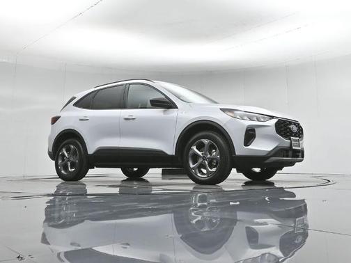 SPACE SILVER METALLIC 2025 Ford Escape ST-LINE