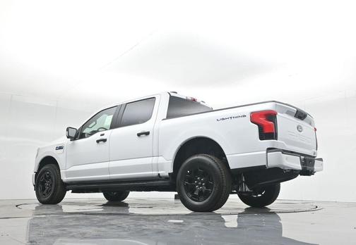 2025 Ford F-150 Lightning XLT