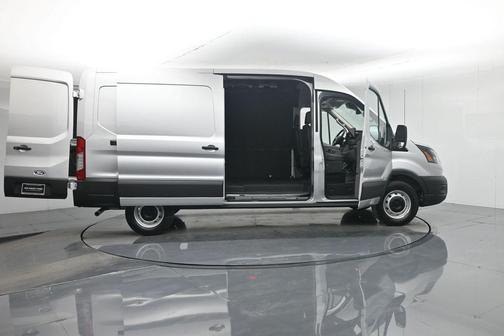 2026 Ford Transit-250 148 WB Medium Roof Cargo