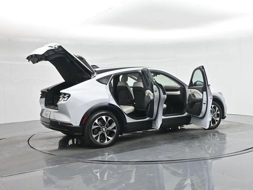 2022 Ford Mustang Mach-E Premium