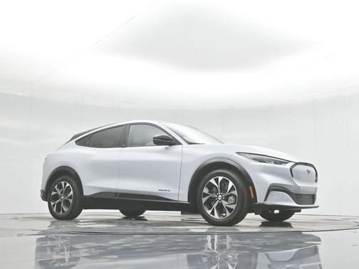 2022 Ford Mustang Mach-E Premium