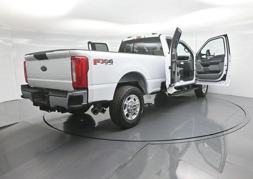 2026 Ford F-350 XLT