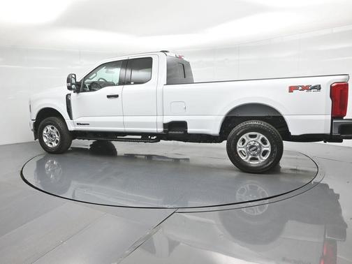 2026 Ford F-350 XLT