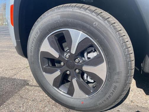 2025 Jeep Grand Cherokee 4xe Base