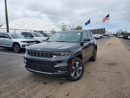 2025 Jeep Grand Cherokee 4xe Base
