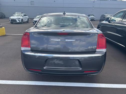 2017 Chrysler 300C Base