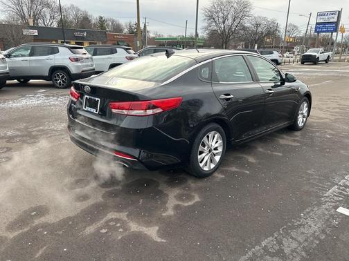 2018 Kia Optima LX