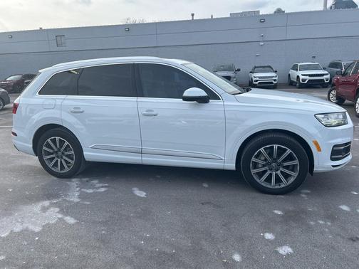 2017 Audi Q7 3.0T Premium Plus