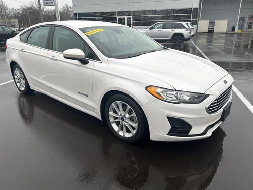2019 Ford Fusion Hybrid SE
