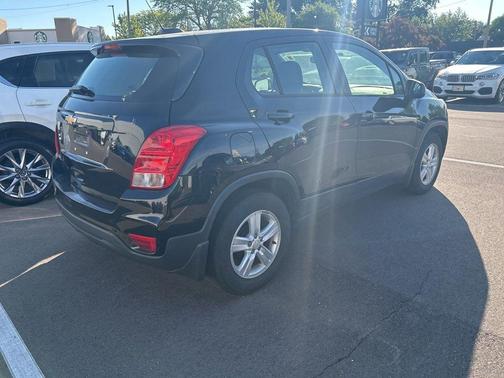 Mosaic Black Metallic 2020 Chevrolet Trax LS