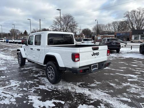 2026 Jeep Gladiator Sport